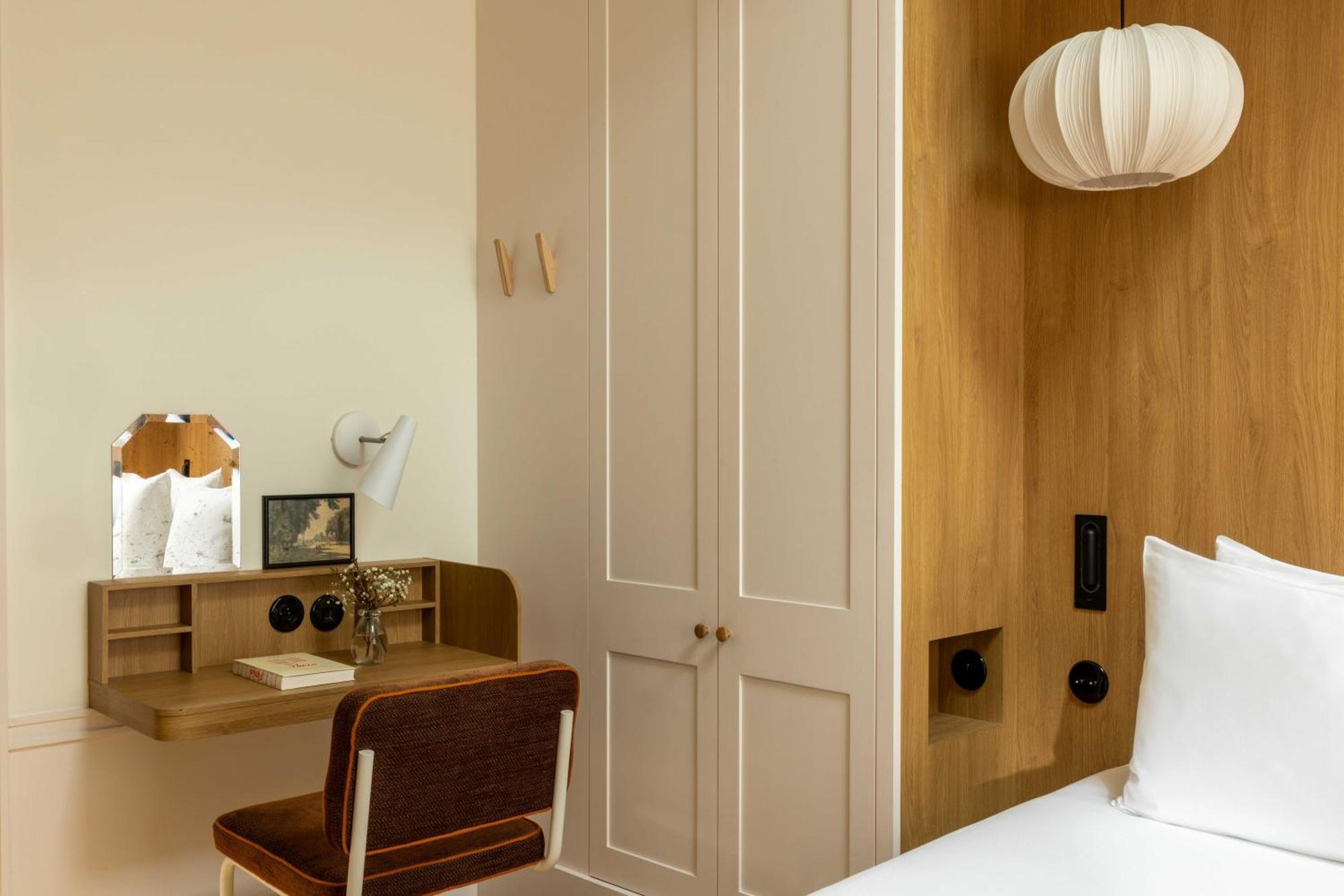 Casimir 4* Paris